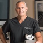 Best LASIK Surgeon Andrew Holzman